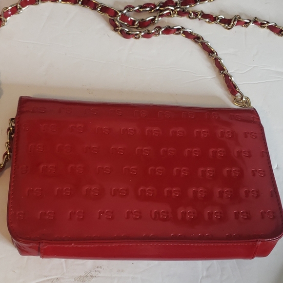 St. John Red Vinyl Leather Crossbody Bag - Picture 4 of 12